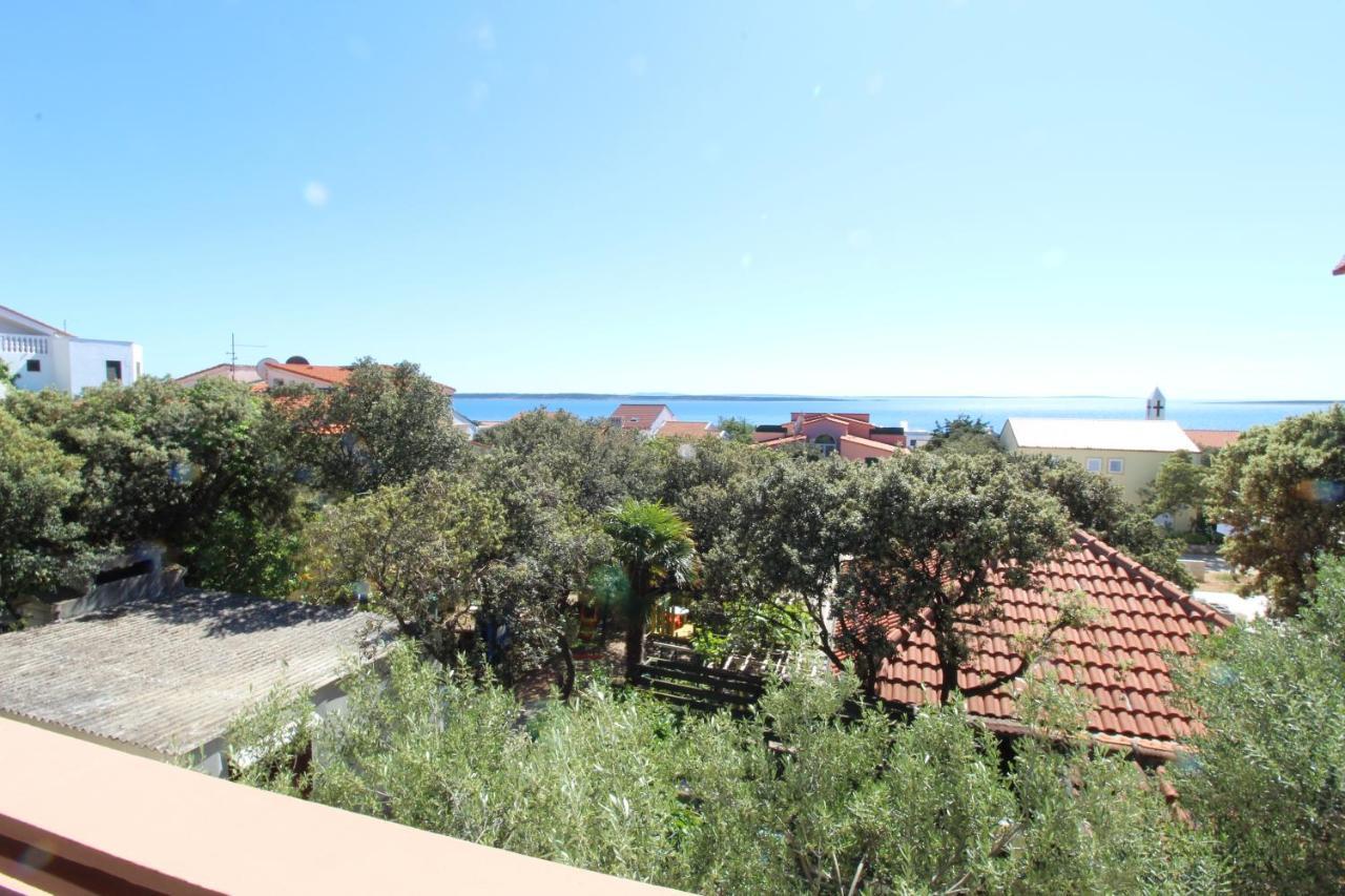 Apartments And Rooms With Parking Space Mandre, Pag - 6309 Kolan Exterior foto