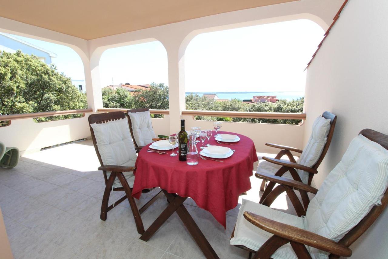 Apartments And Rooms With Parking Space Mandre, Pag - 6309 Kolan Exterior foto
