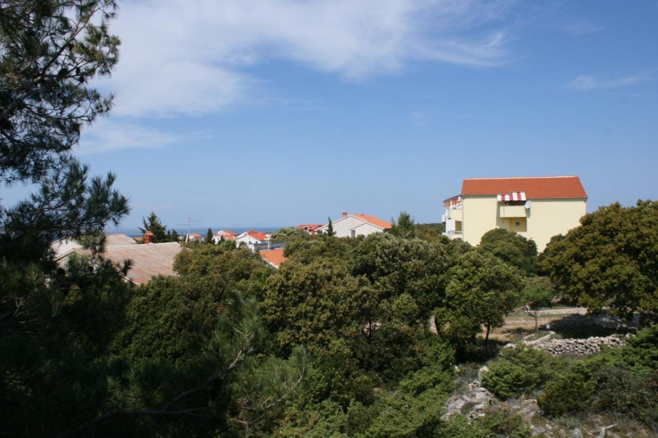 Apartments And Rooms With Parking Space Mandre, Pag - 6309 Kolan Exterior foto